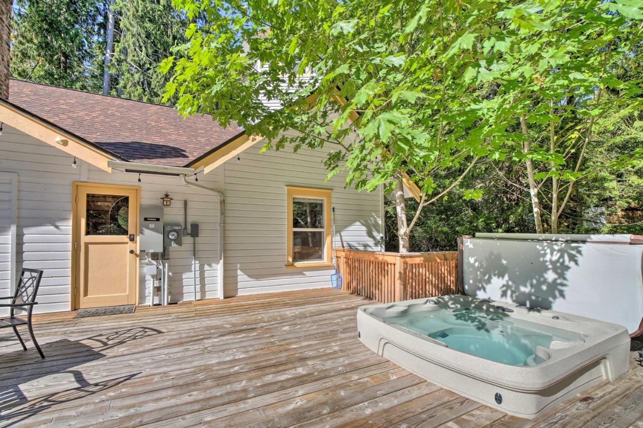 Cozy Black Bear Retreat by Mount Rainier! Ashford Zewnętrze zdjęcie